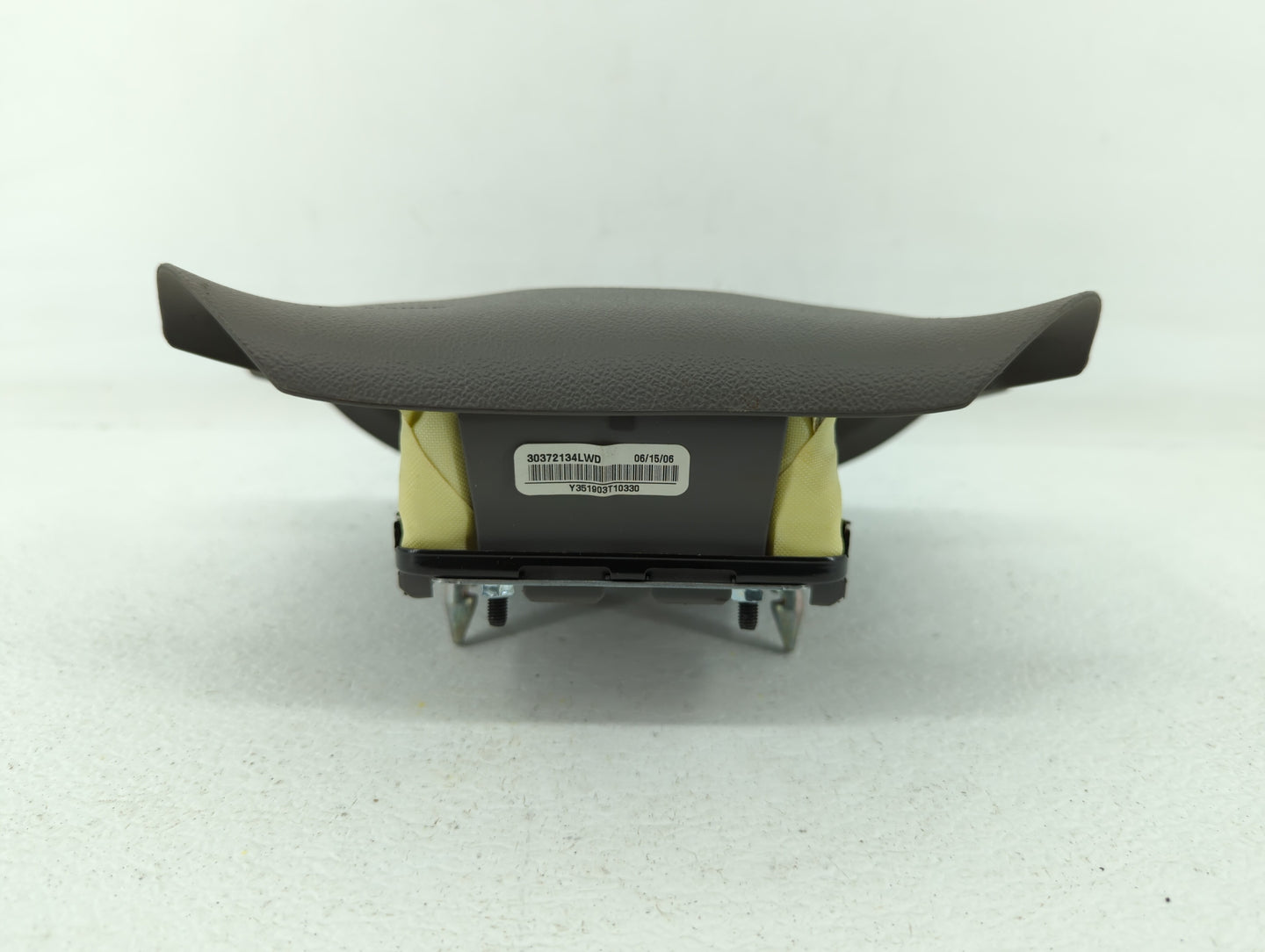 2007-2011 Buick Lucerne Air Bag Driver Left Steering Wheel Mounted Fits Fits 2007 2008 2009 2010 2011 OEM Used Auto Parts - 