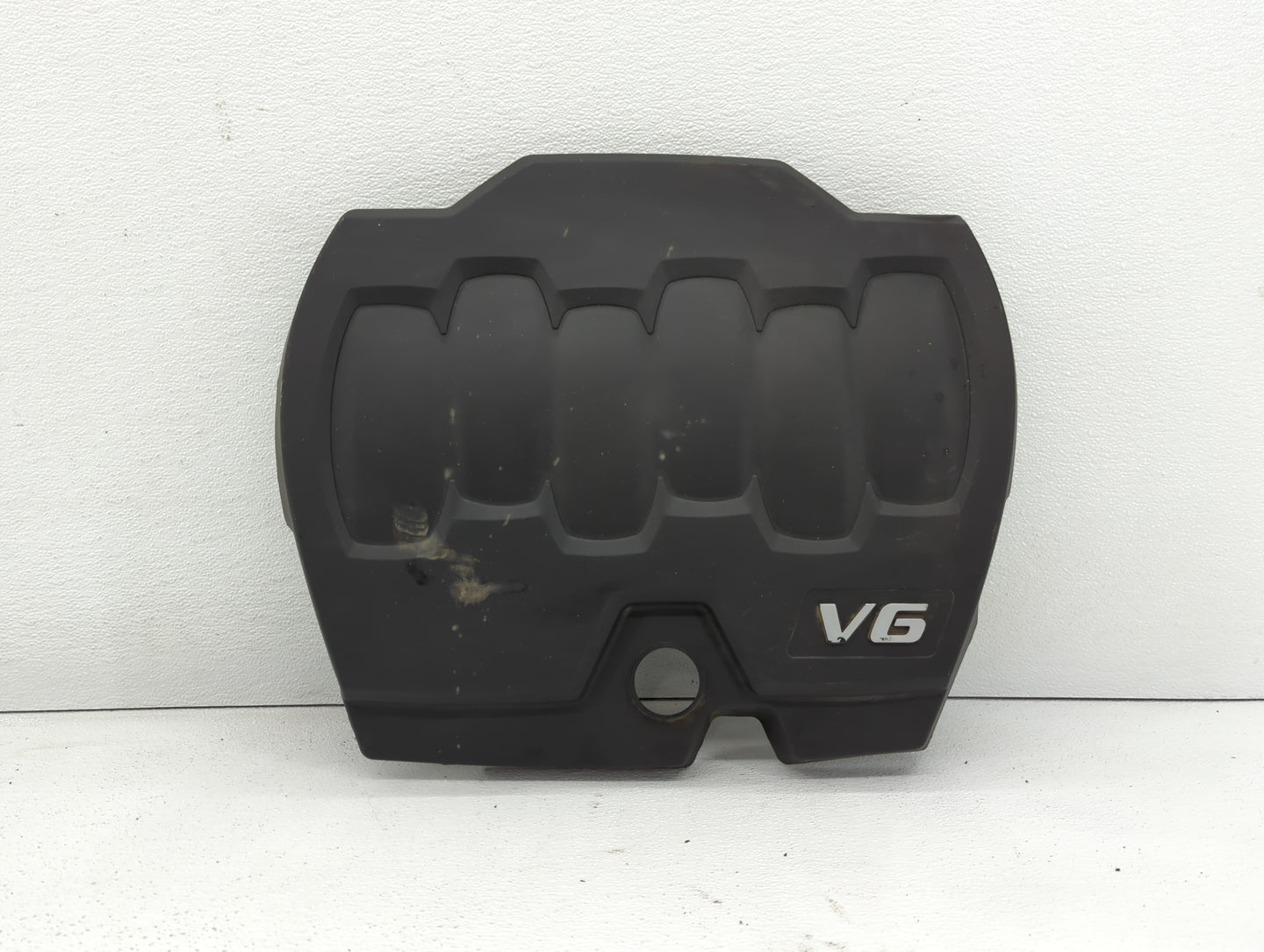 2009 Buick Lucerne Engine Cover - Oemusedautoparts1.com