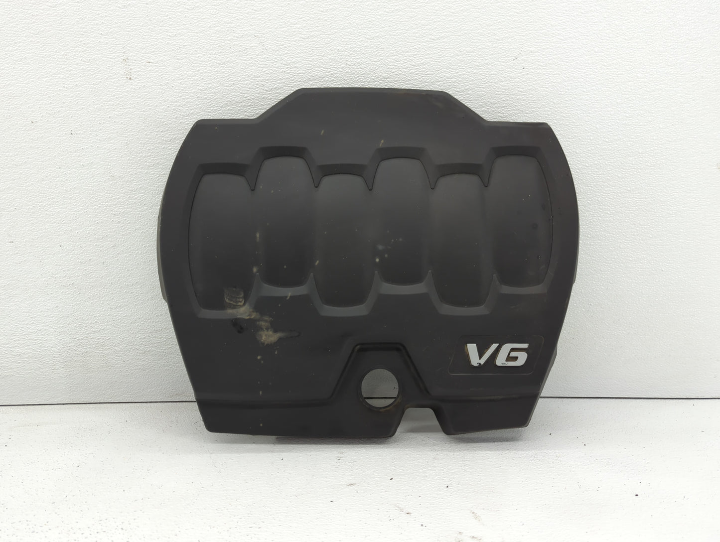 2009 Buick Lucerne Engine Cover - Oemusedautoparts1.com