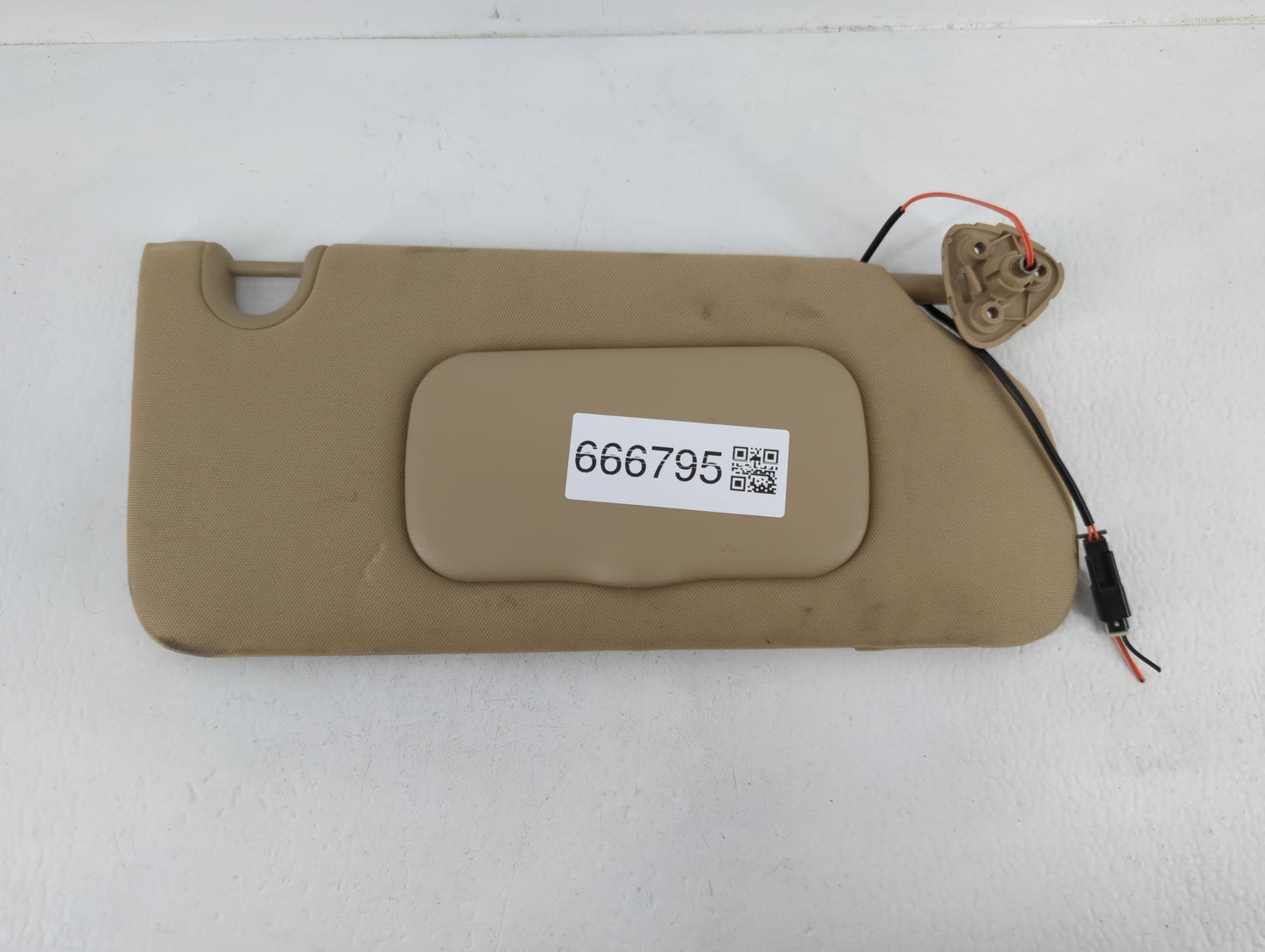 2006-2011 Buick Lucerne Sun Visor Shade Replacement Passenger Right Mirror Fits Fits 2006 2007 2008 2009 2010 2011 OEM Used 