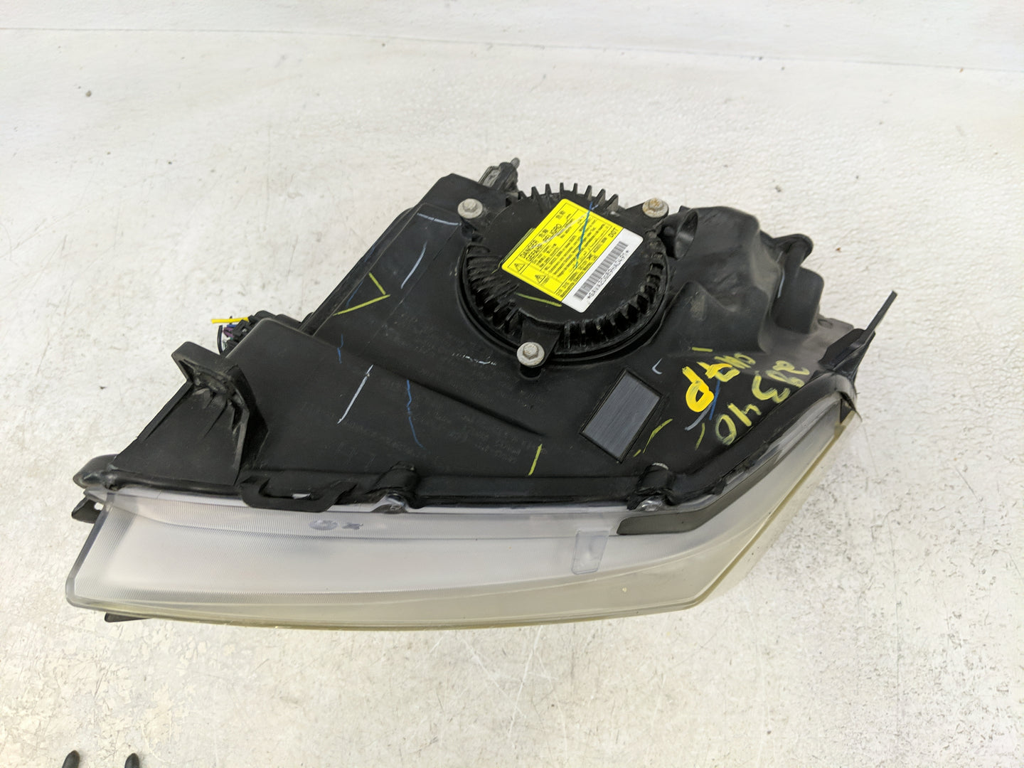 2008-2014 Cadillac Cts Passenger Right Oem Head Light Headlight Lamp - Oemusedautoparts1.com