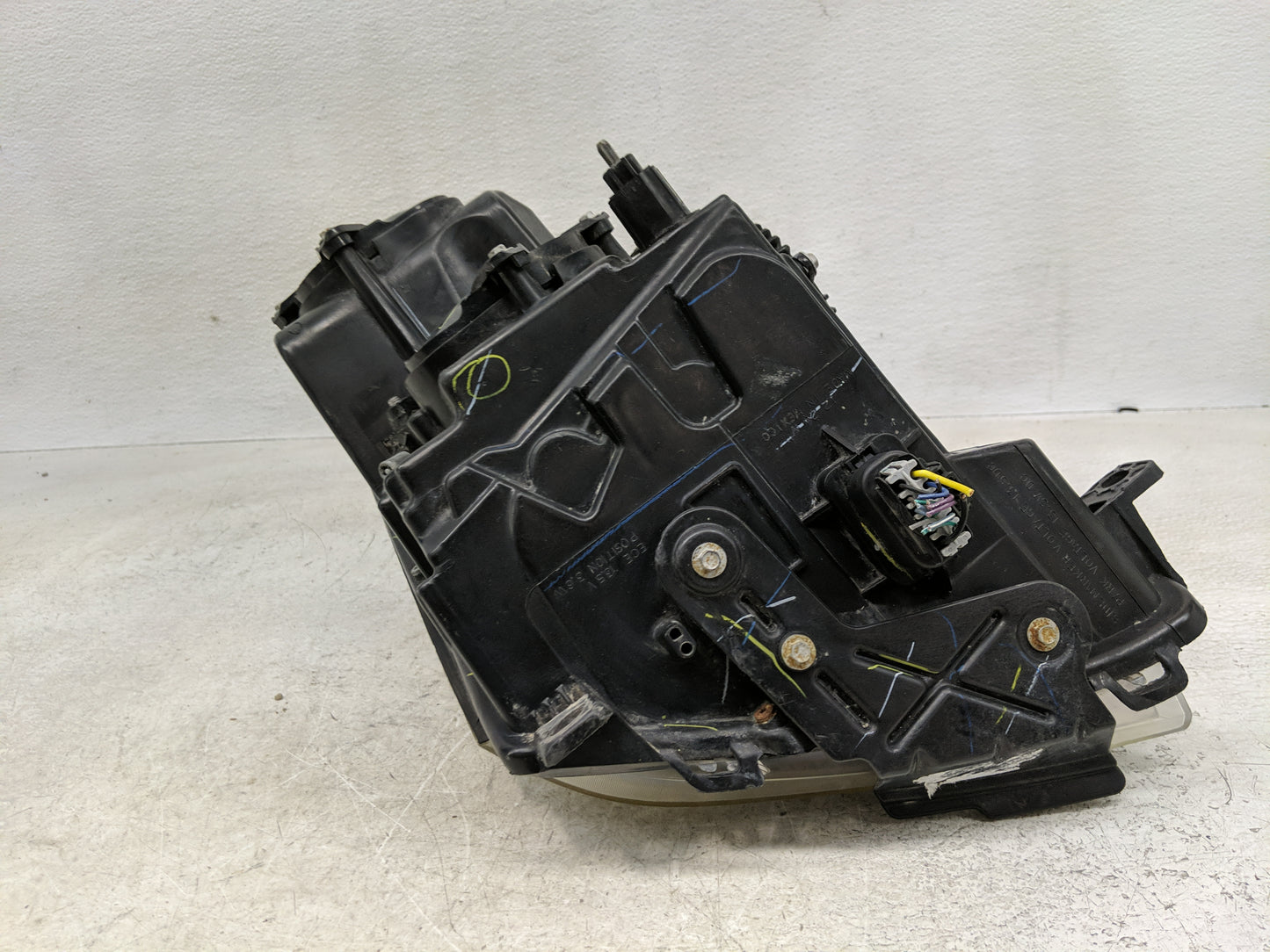 2008-2014 Cadillac Cts Passenger Right Oem Head Light Headlight Lamp - Oemusedautoparts1.com