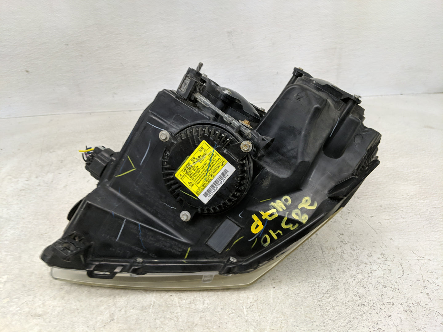 2008-2014 Cadillac Cts Passenger Right Oem Head Light Headlight Lamp - Oemusedautoparts1.com