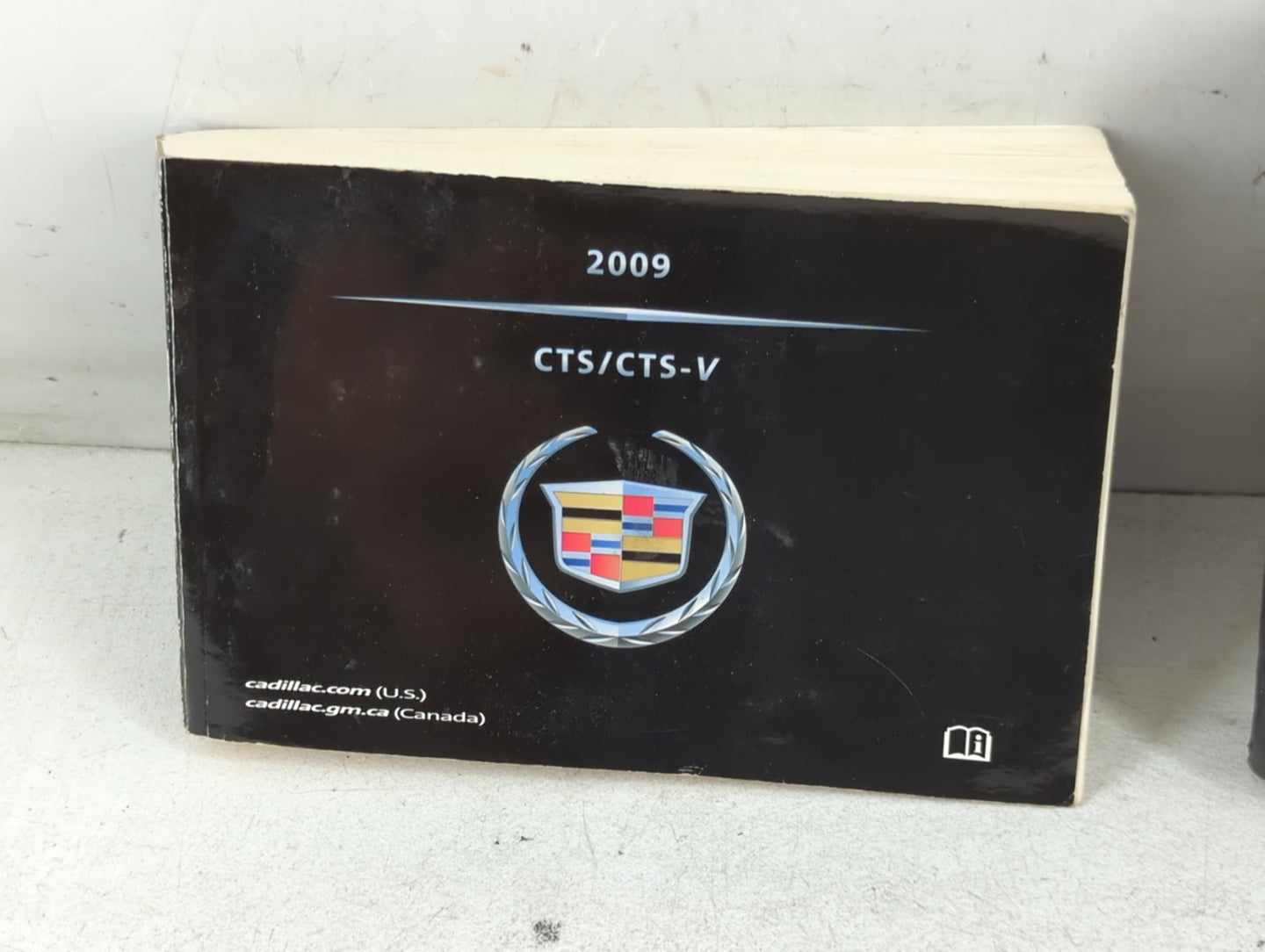 2009 Cadillac Cts Owners Manual Book Guide P/N:25795635 A OEM Used Auto Parts - Oemusedautoparts1.com