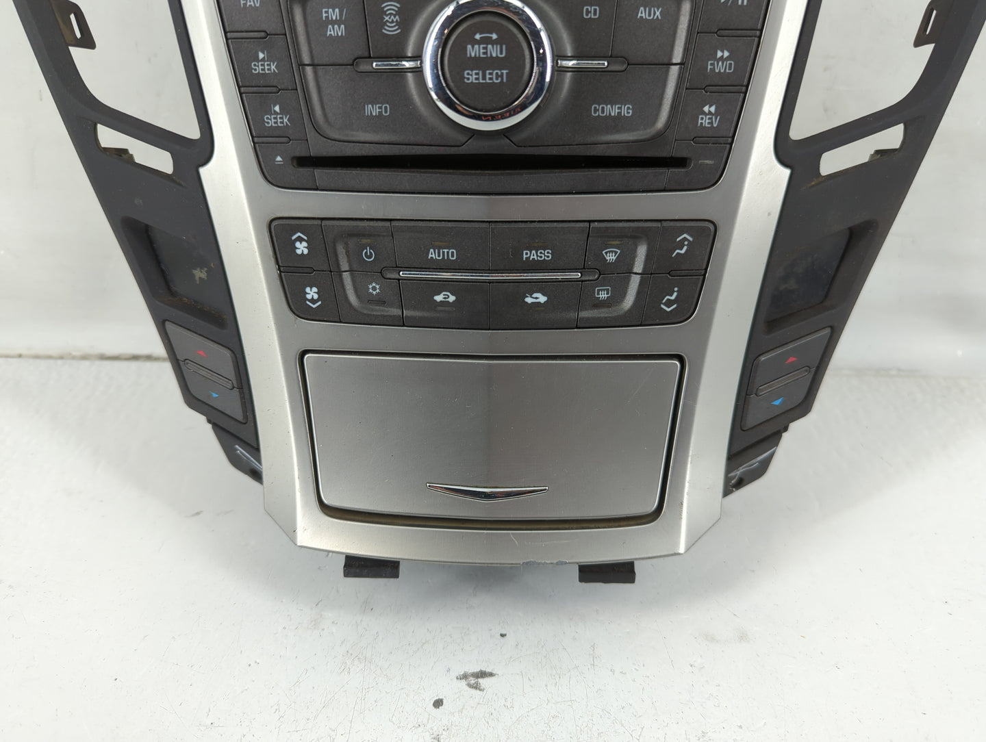 2009-2011 Cadillac Cts Radio AM FM Cd Player Receiver Replacement P/N:25960556 Fits Fits 2009 2010 2011 OEM Used Auto Parts 