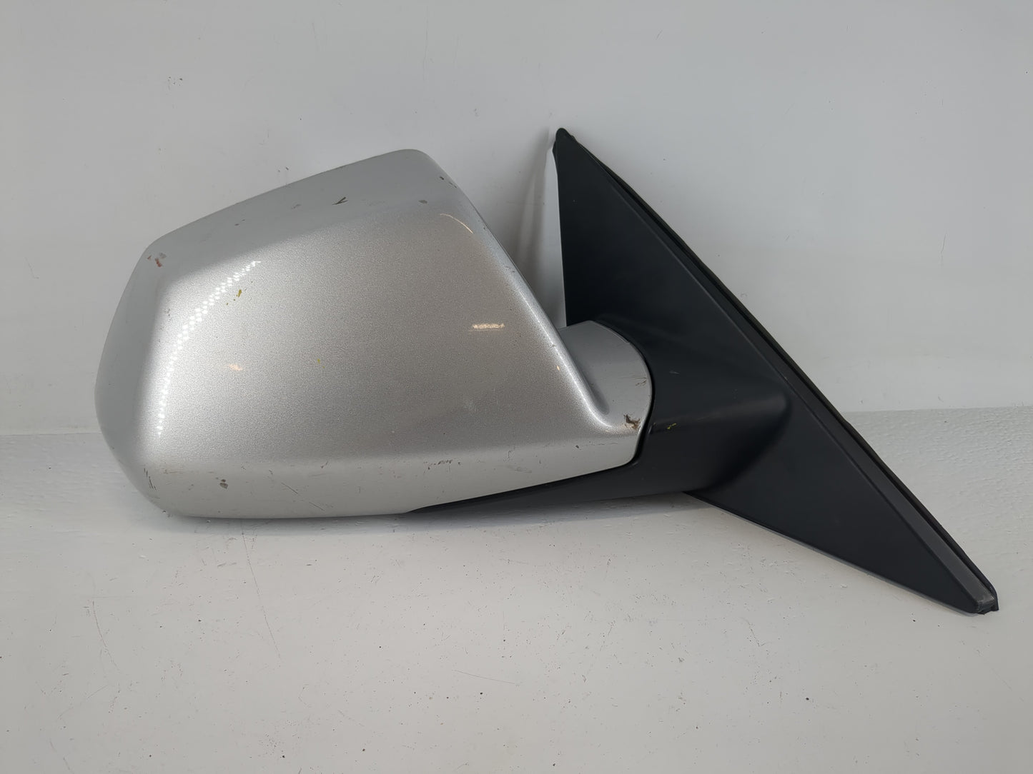 2008-2014 Cadillac Cts Passenger Side View Mirror - Right Door Mirror OEM Used - Oemusedautoparts1.com