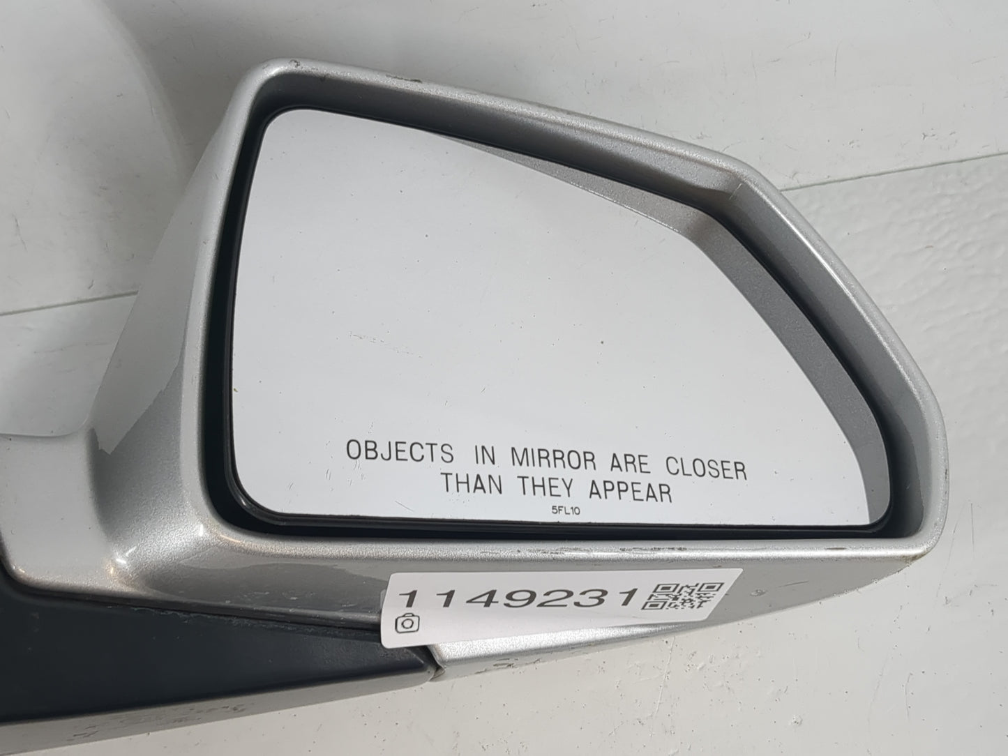 2008-2014 Cadillac Cts Passenger Side View Mirror - Right Door Mirror OEM Used - Oemusedautoparts1.com