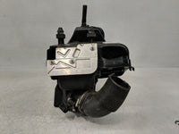 2009 Cadillac Cts Air Cleaner Intake-duct Hose Tube 1149232 - Oemusedautoparts1.com