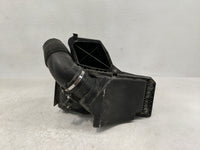 2009 Cadillac Cts Air Cleaner Intake-duct Hose Tube - Oemusedautoparts1.com