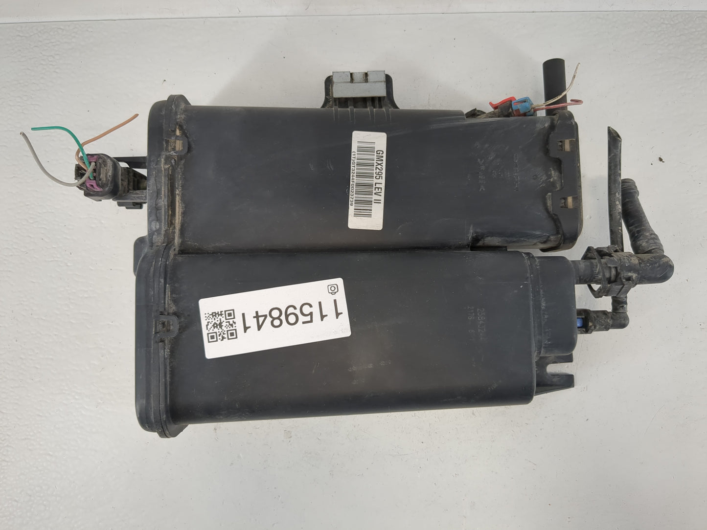 2009 Cadillac Cts Fuel Vapor Charcoal Canister - Oemusedautoparts1.com