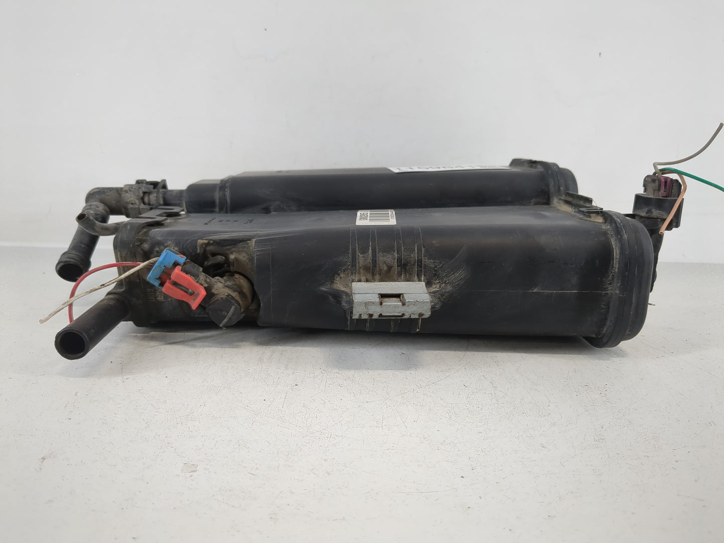 2009 Cadillac Cts Fuel Vapor Charcoal Canister - Oemusedautoparts1.com