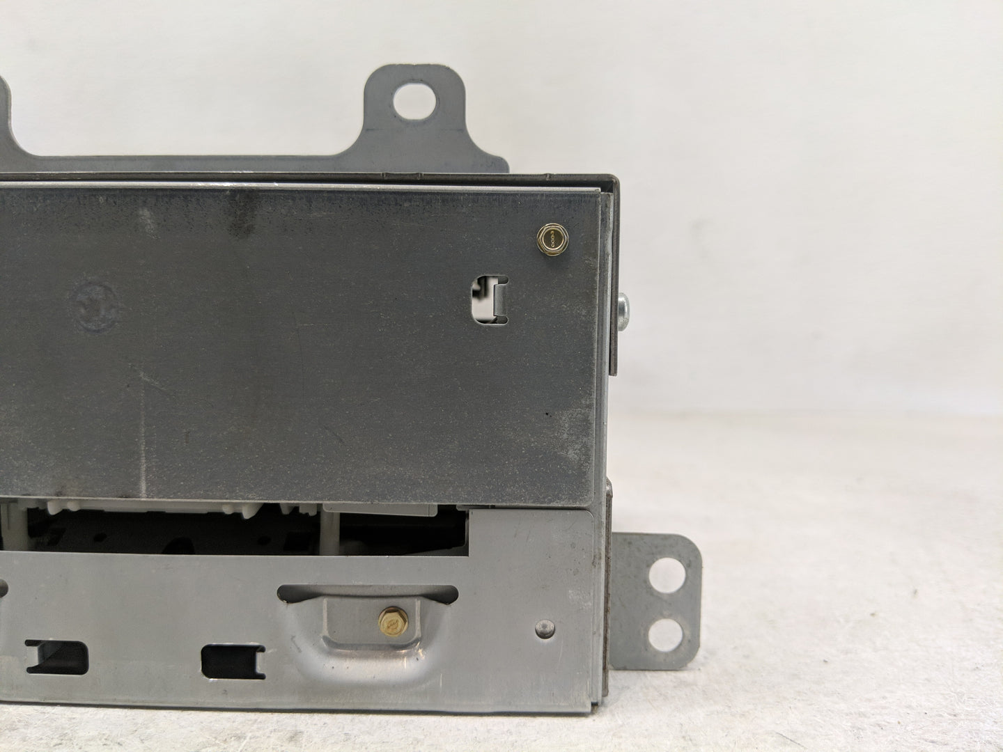 2009 Cadillac Cts Radio AM FM Cd Player Receiver Replacement Fits OEM Used Auto Parts - Oemusedautoparts1.com