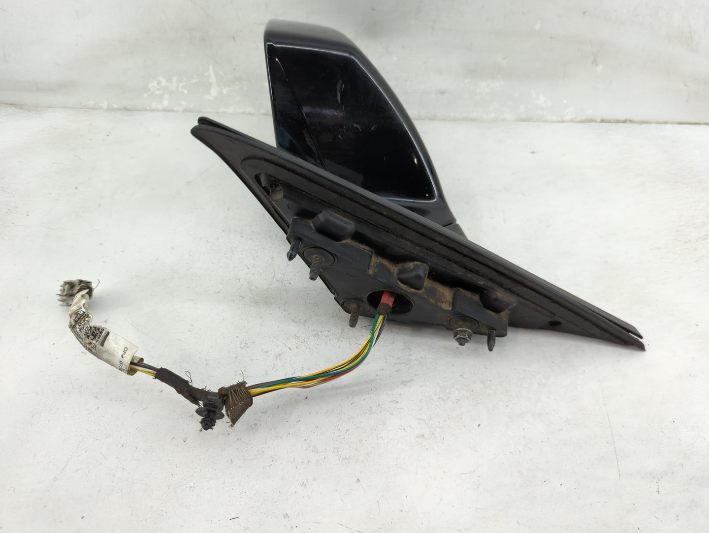2008-2014 Cadillac Cts Driver Side View Mirror - Left Door Mirror OEM Used - Oemusedautoparts1.com