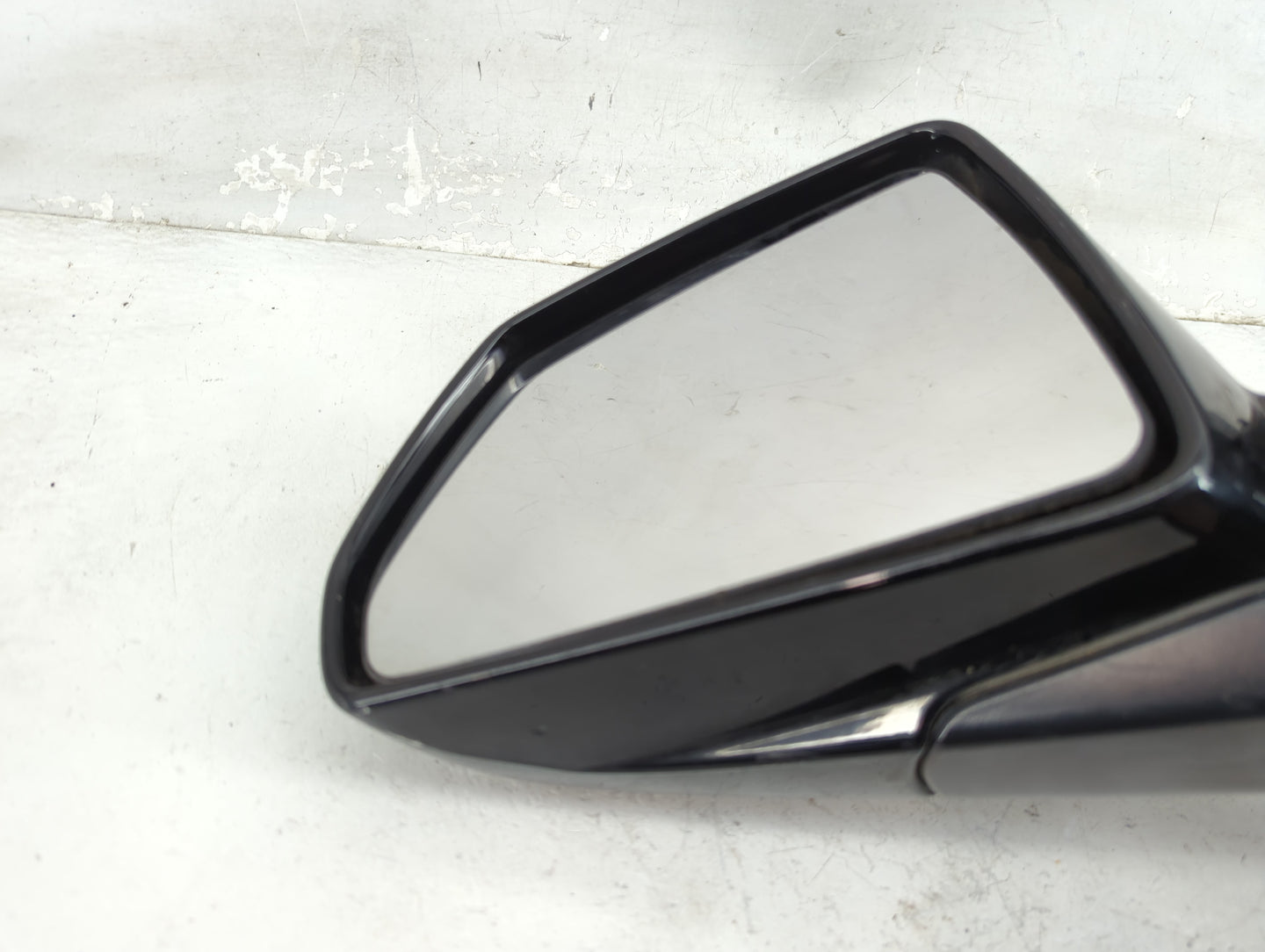 2008-2014 Cadillac Cts Driver Side View Mirror - Left Door Mirror OEM Used - Oemusedautoparts1.com