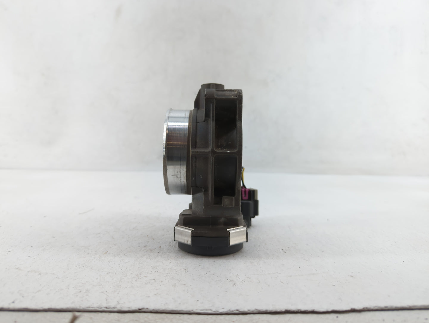 2008-2011 Cadillac Cts Throttle Body P/N:994AA Fits Fits 2007 2008 2009 2010 2011 2012 OEM Used Auto Parts - Oemusedautopart