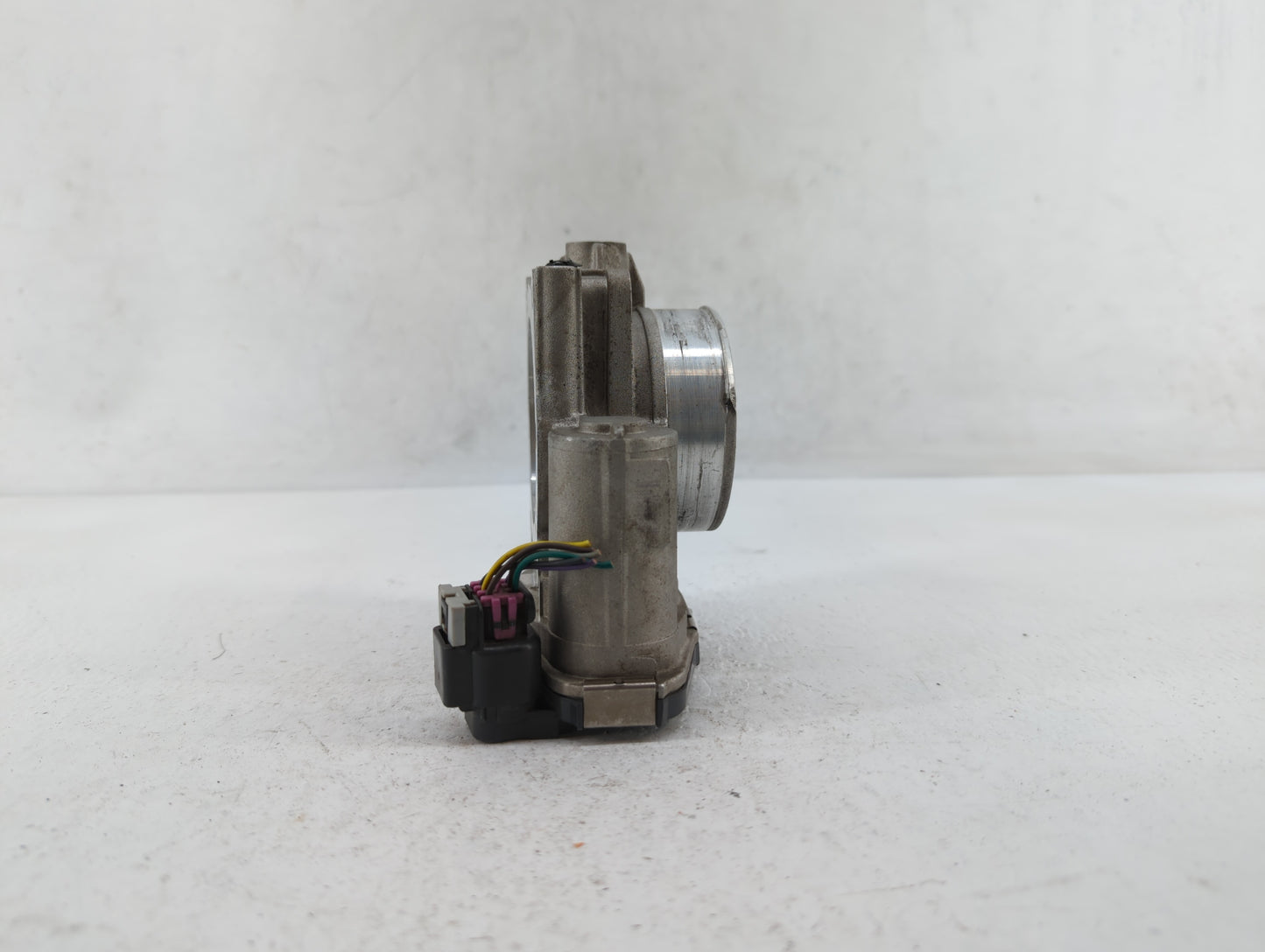 2008-2011 Cadillac Cts Throttle Body P/N:994AA Fits Fits 2007 2008 2009 2010 2011 2012 OEM Used Auto Parts - Oemusedautopart