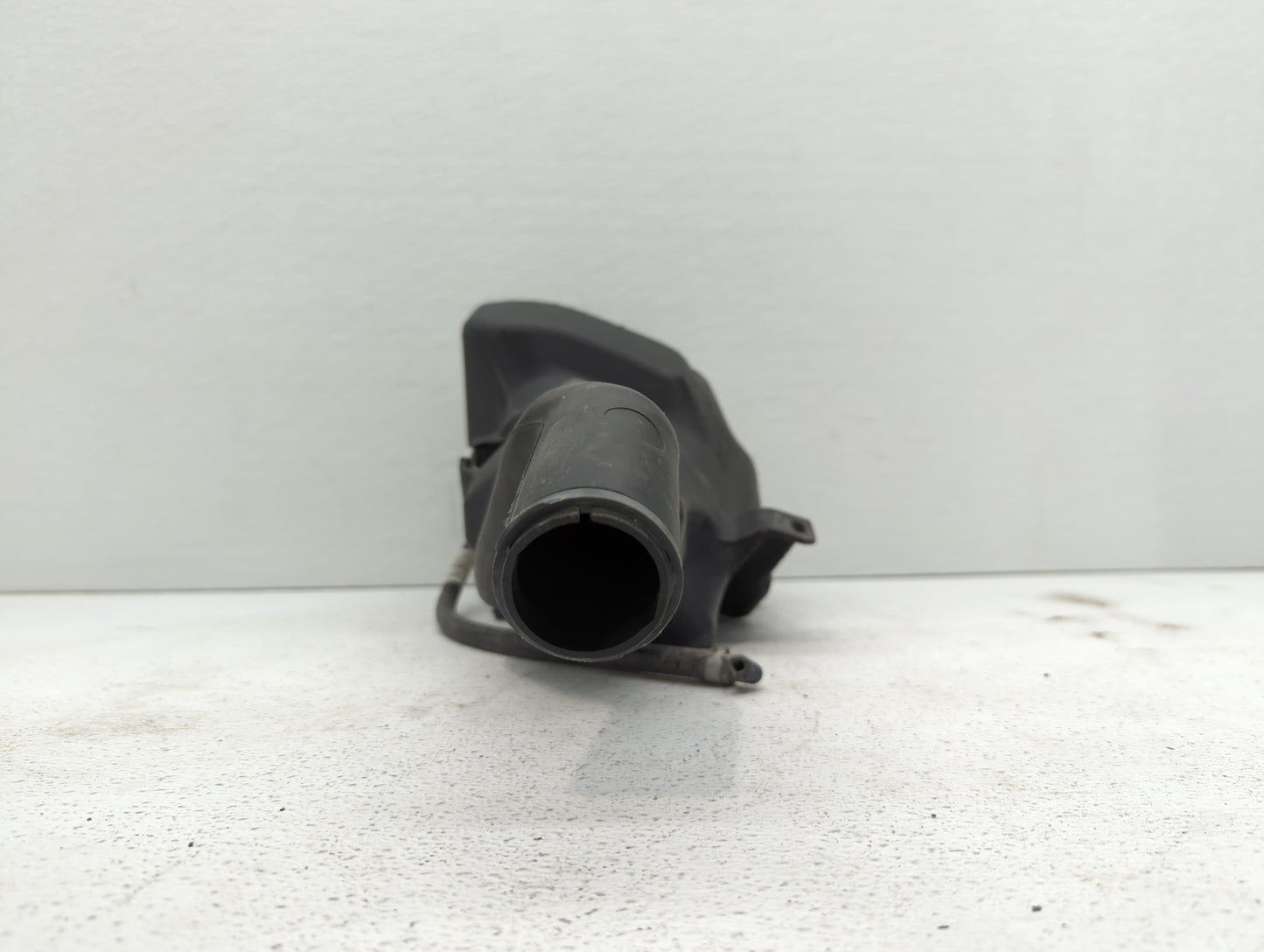 2008-2009 Cadillac Cts Air Cleaner Intake-duct Hose Tube - Oemusedautoparts1.com