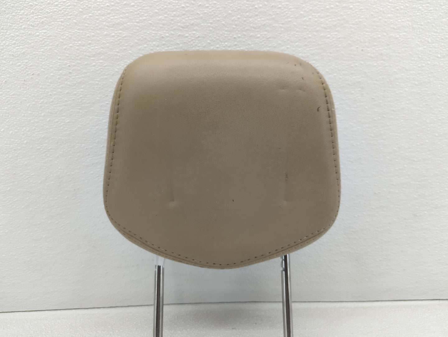 2009-2009 Cadillac Cts Headrest Head Rest Front Driver Passenger Seat Tan - Oemusedautoparts1.com