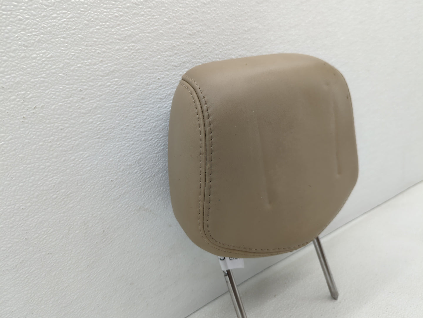 2009-2009 Cadillac Cts Headrest Head Rest Front Driver Passenger Seat Tan - Oemusedautoparts1.com