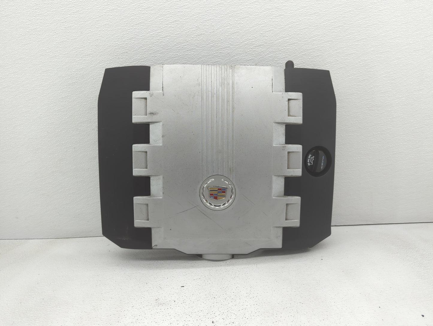 2009 Cadillac Cts Engine Cover - Oemusedautoparts1.com