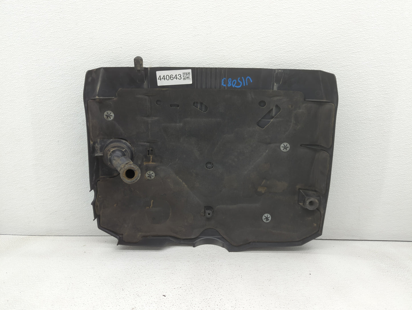 2009 Cadillac Cts Engine Cover - Oemusedautoparts1.com