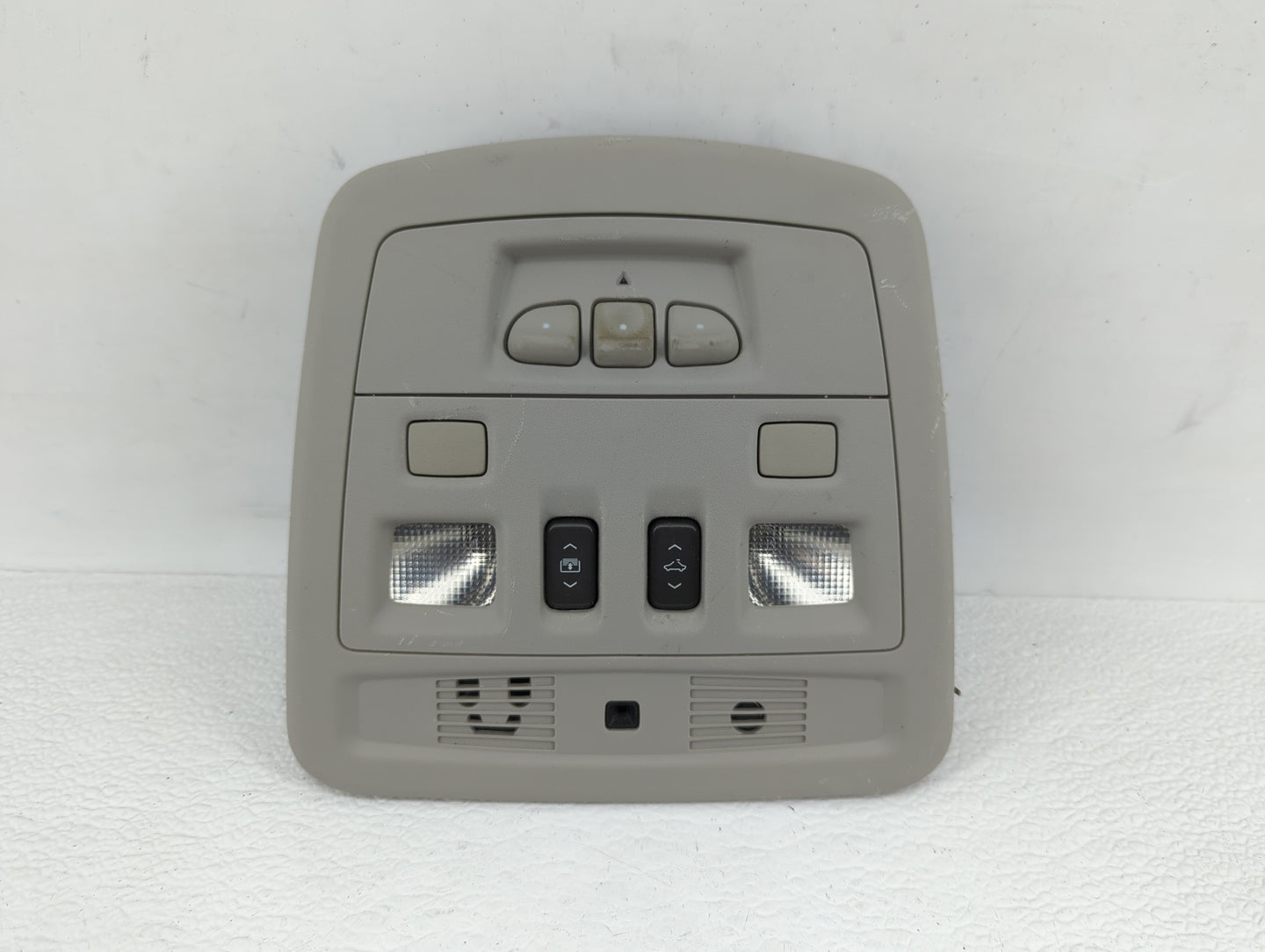 2009 Cadillac Cts Overhead Roof Console Light Grey - Oemusedautoparts1.com