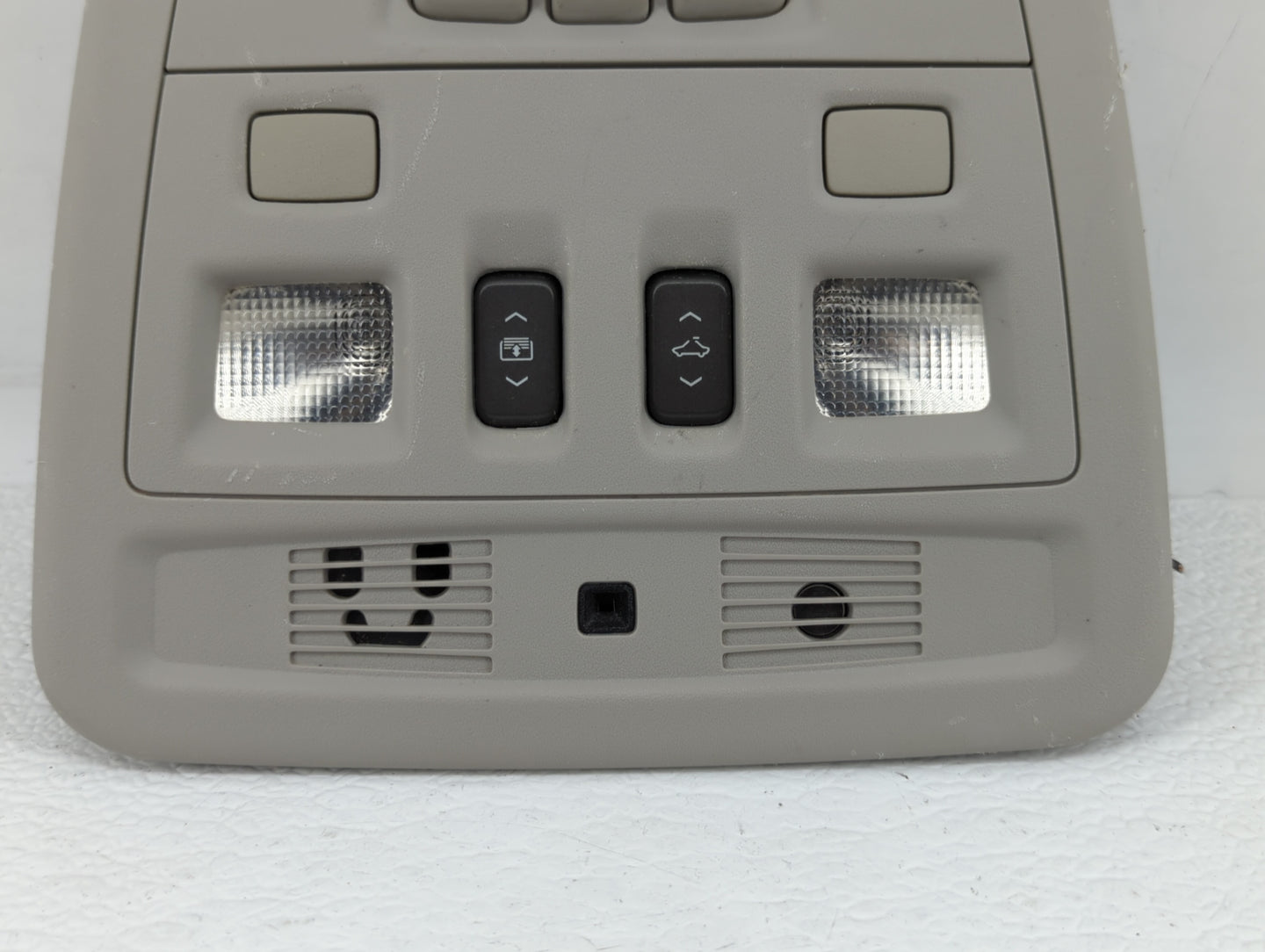 2009 Cadillac Cts Overhead Roof Console Light Grey - Oemusedautoparts1.com