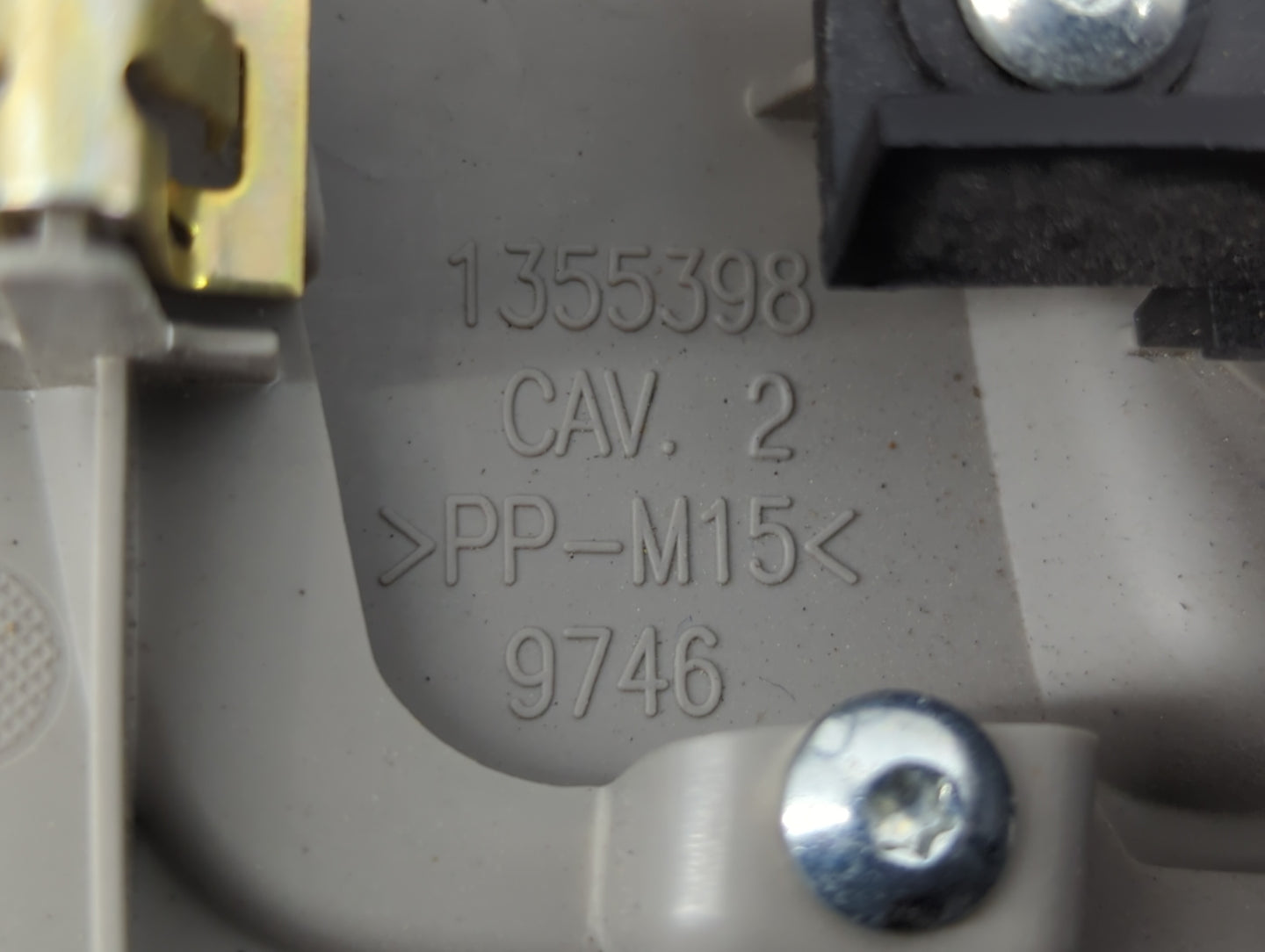 2009 Cadillac Cts Overhead Roof Console Light Grey - Oemusedautoparts1.com