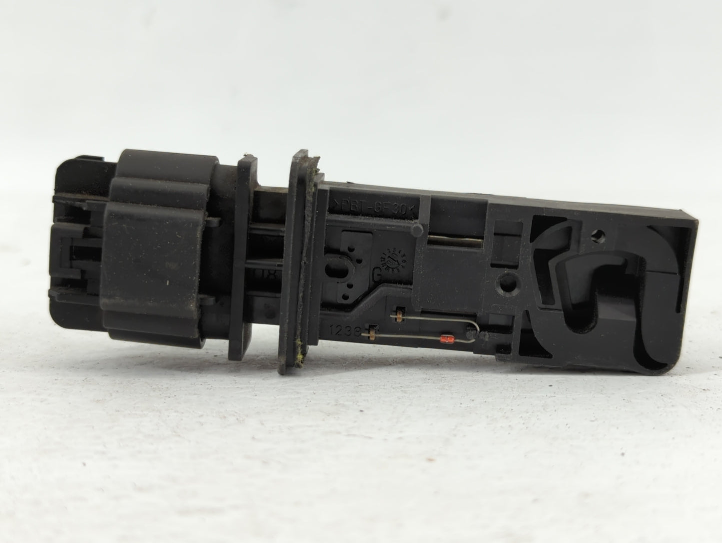 2008-2011 Cadillac Cts Mass Air Flow Meter Maf - Oemusedautoparts1.com