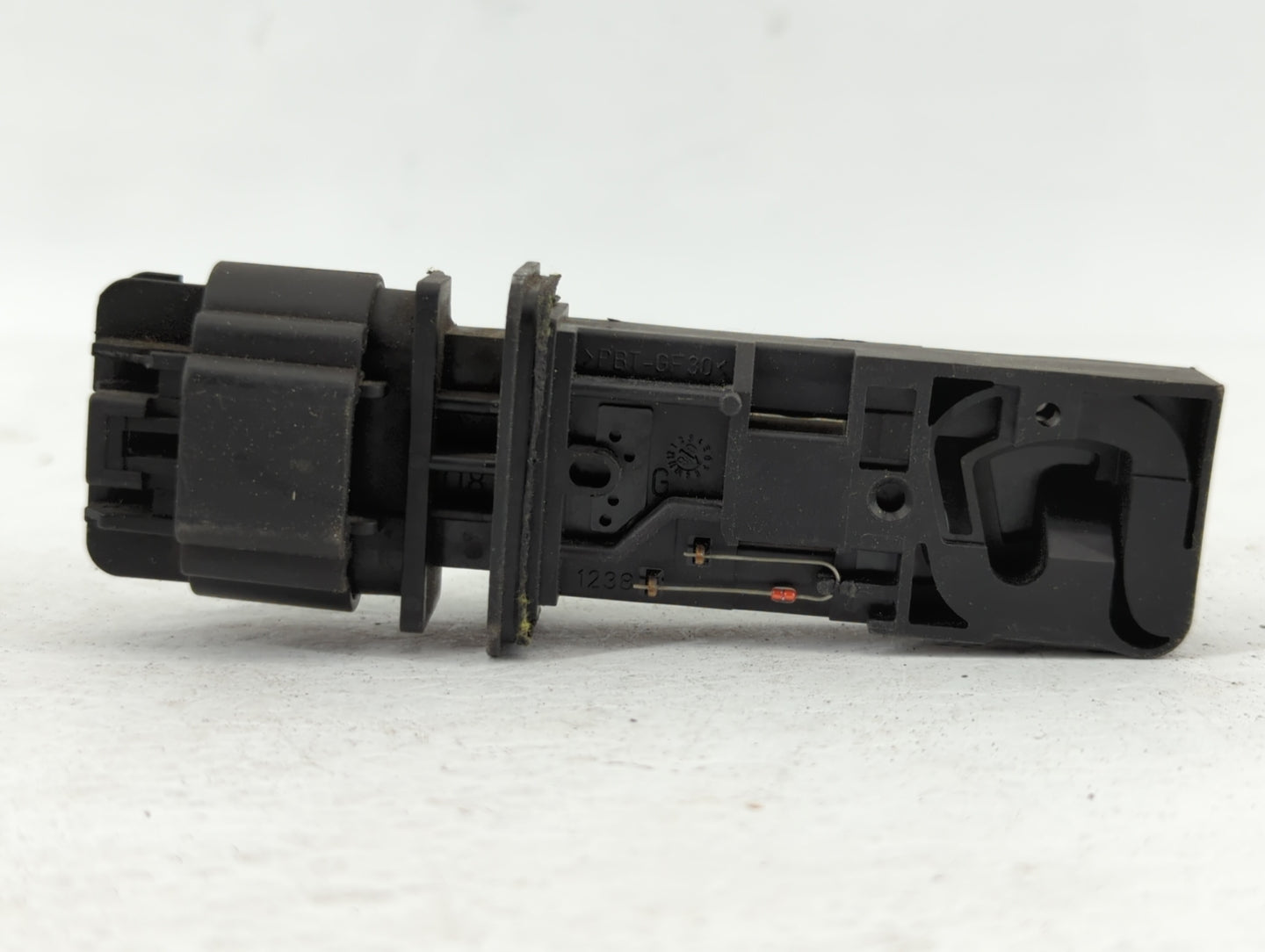 2008-2011 Cadillac Cts Mass Air Flow Meter Maf 484036 - Oemusedautoparts1.com