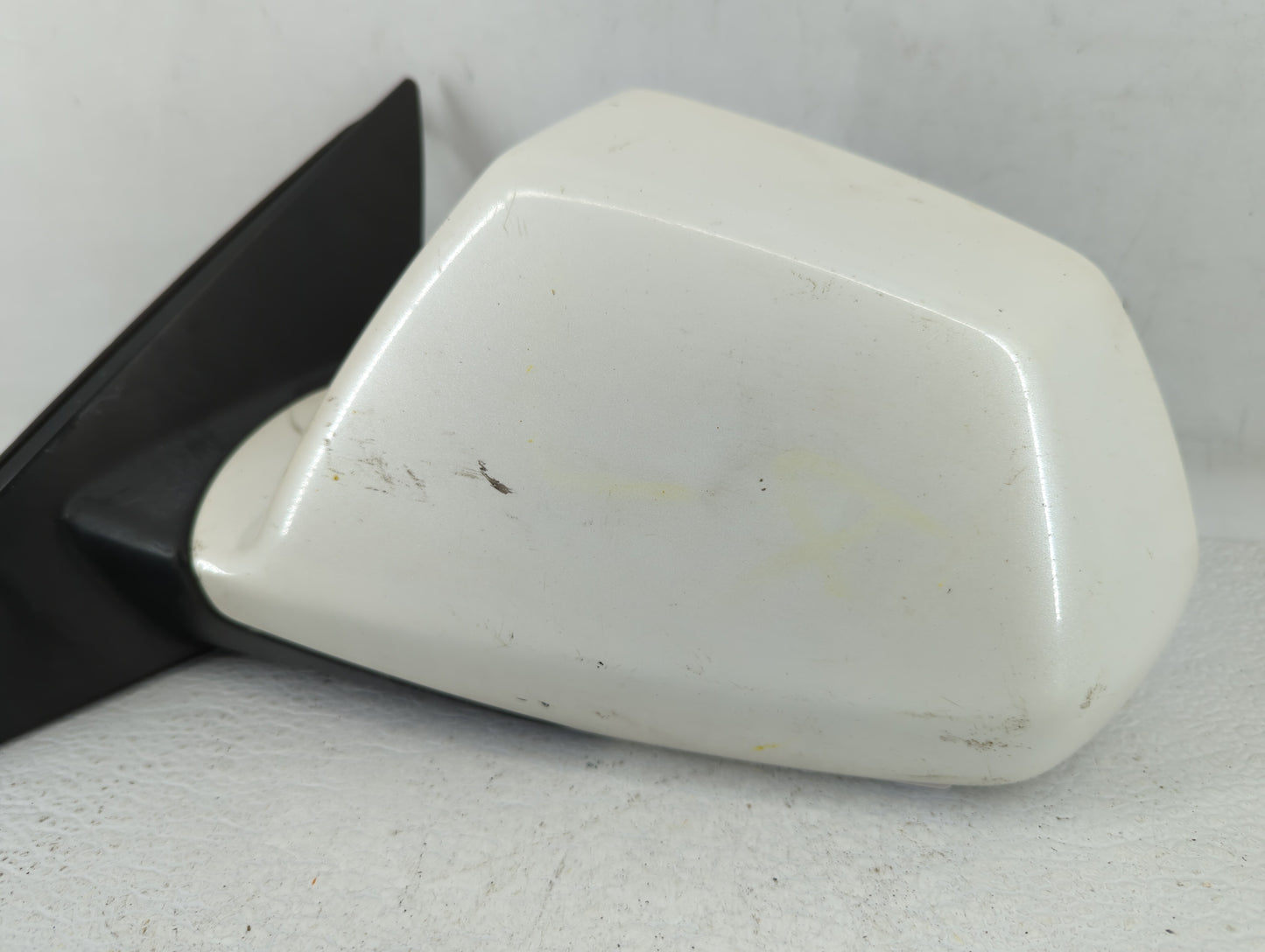 2008-2014 Cadillac Cts Driver Side View Mirror - Left Door Mirror OEM Used - Oemusedautoparts1.com