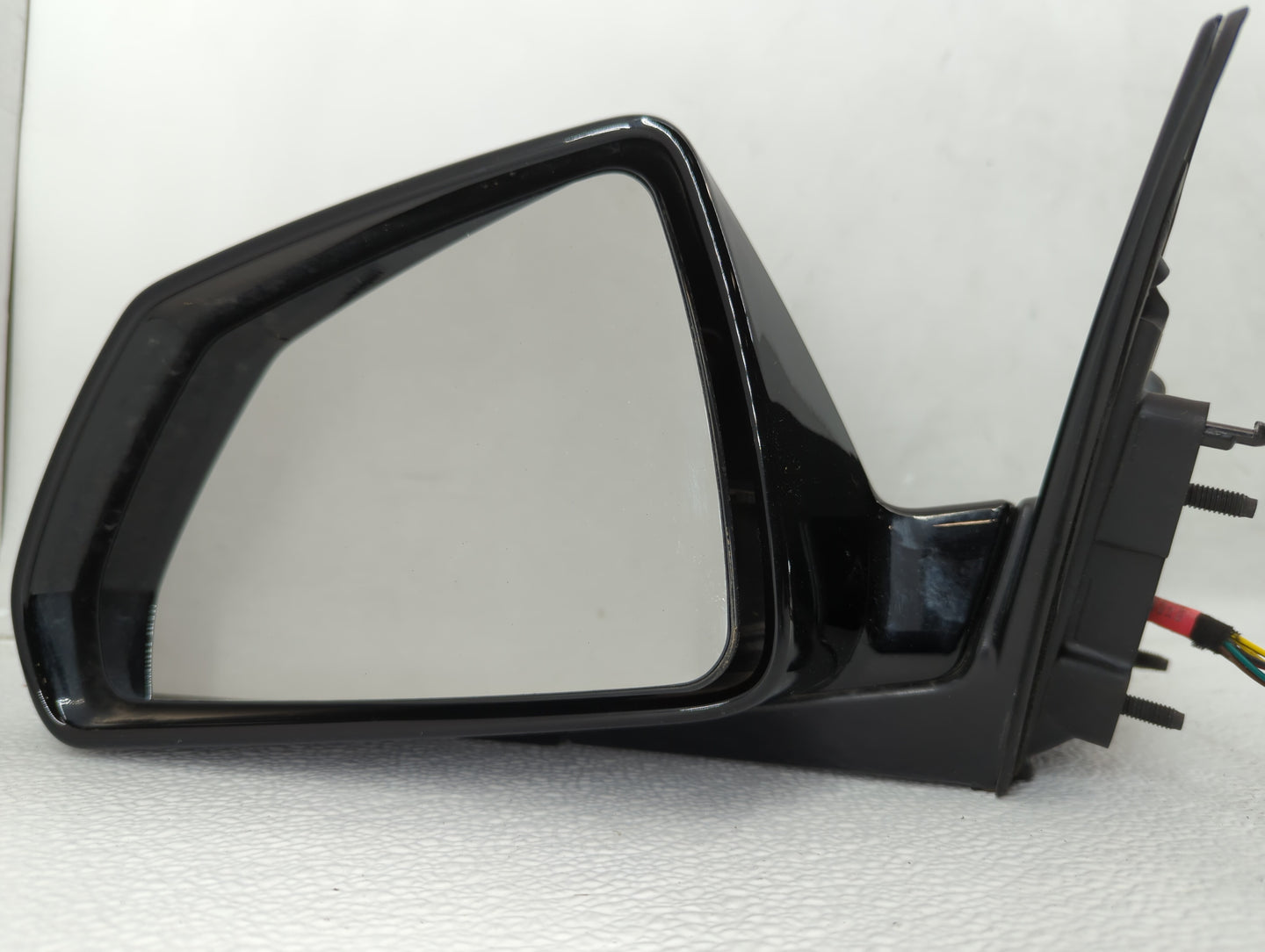 2008-2014 Cadillac Cts Driver Side View Mirror - Left Door Mirror OEM Used - Oemusedautoparts1.com