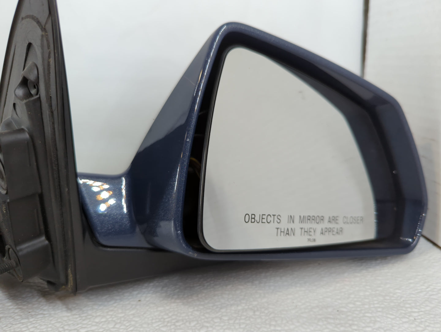 2008-2014 Cadillac Cts Passenger Side View Mirror - Right Door Mirror OEM Used - Oemusedautoparts1.com