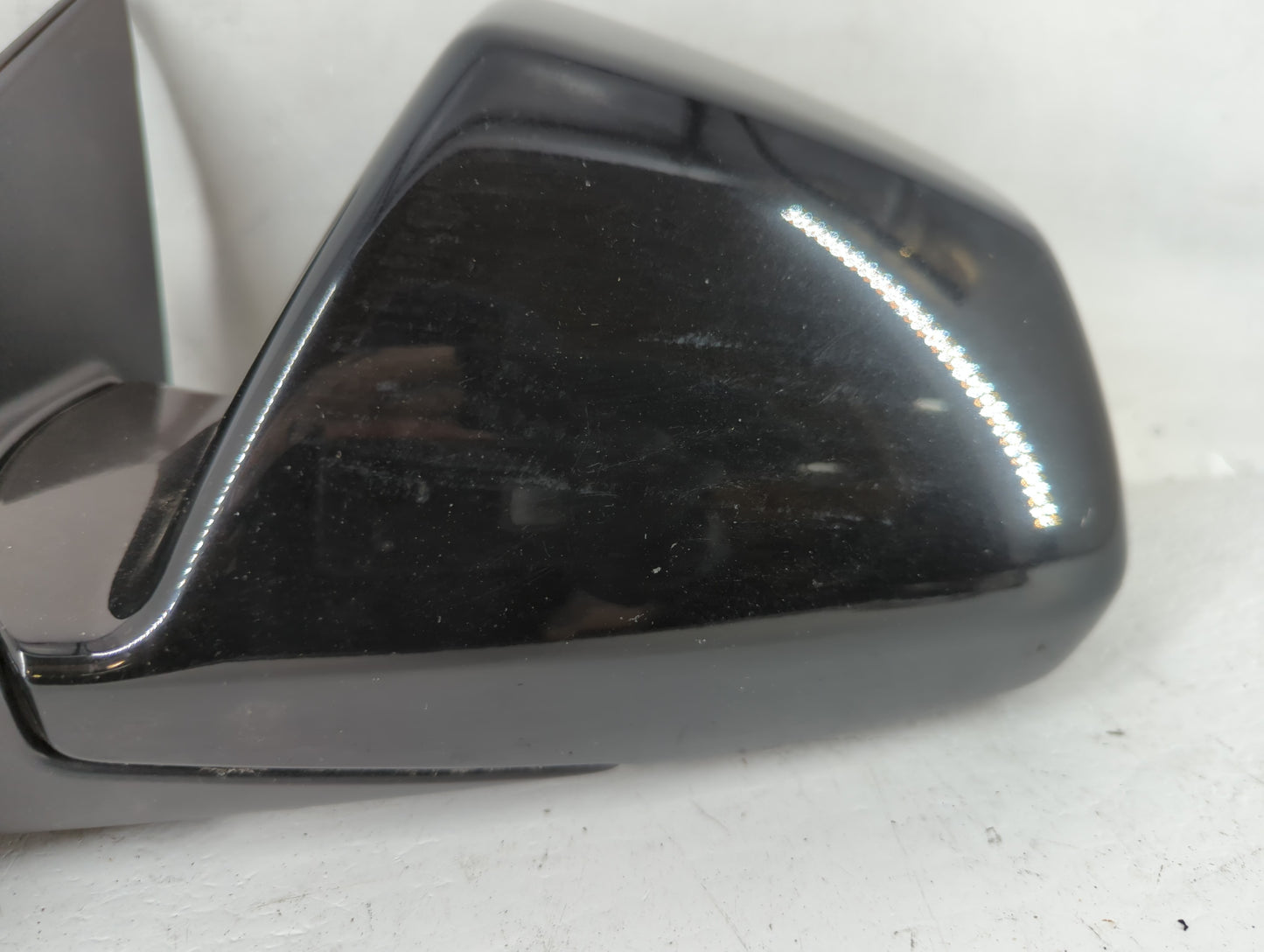 2008-2014 Cadillac Cts Driver Side View Mirror - Left Door Mirror OEM Used - Oemusedautoparts1.com