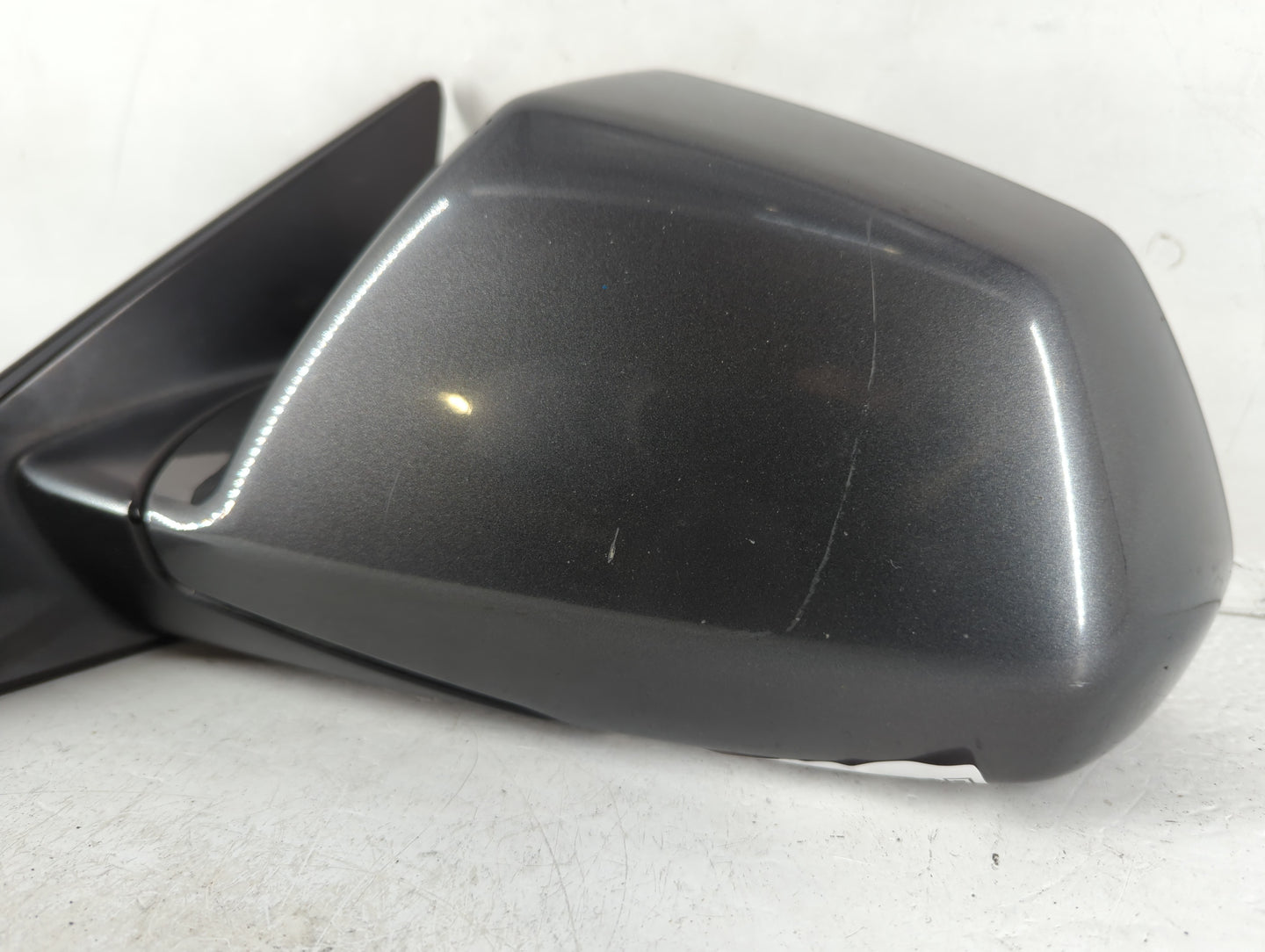2008-2014 Cadillac Cts Driver Side View Mirror - Left Door Mirror OEM Used - Oemusedautoparts1.com