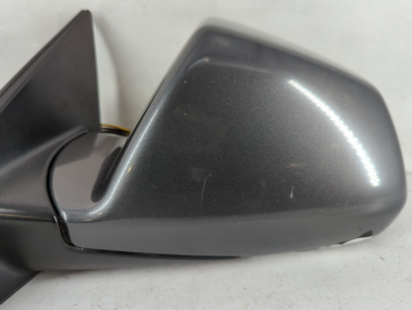 2008-2014 Cadillac Cts Driver Side View Mirror - Left Door Mirror OEM Used - Oemusedautoparts1.com
