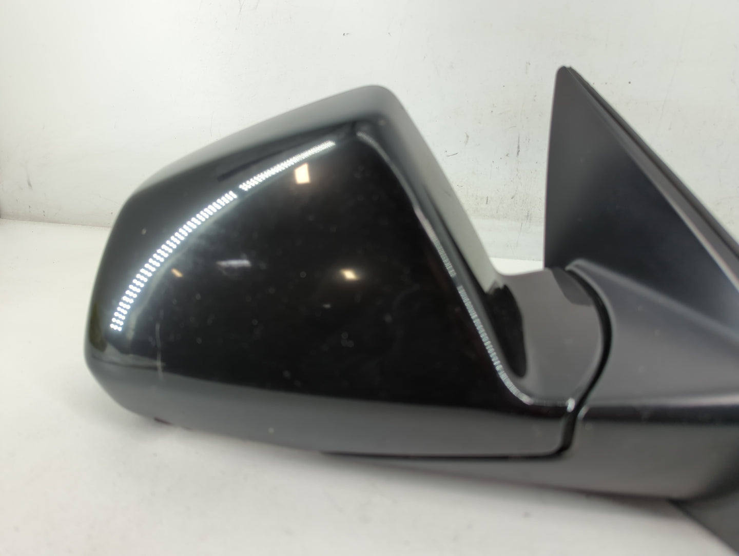 2008-2014 Cadillac Cts Side Mirror Replacement Passenger Right View Door Mirror P/N:E11026131 Fits OEM Used Auto Parts - Oem