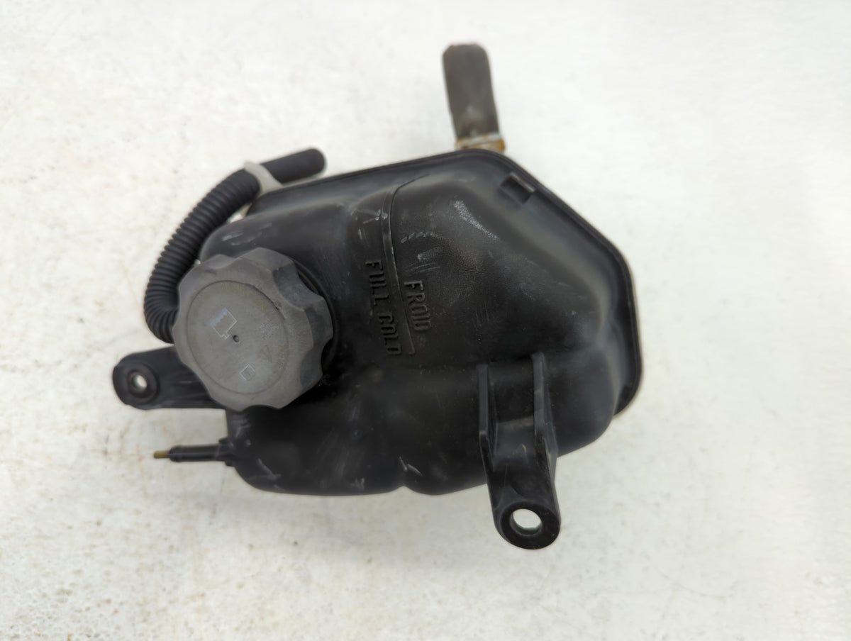 2008-2015 Cadillac Cts Radiator Coolant Overflow Expansion Tank Bottle 745083 - Oemusedautoparts1.com