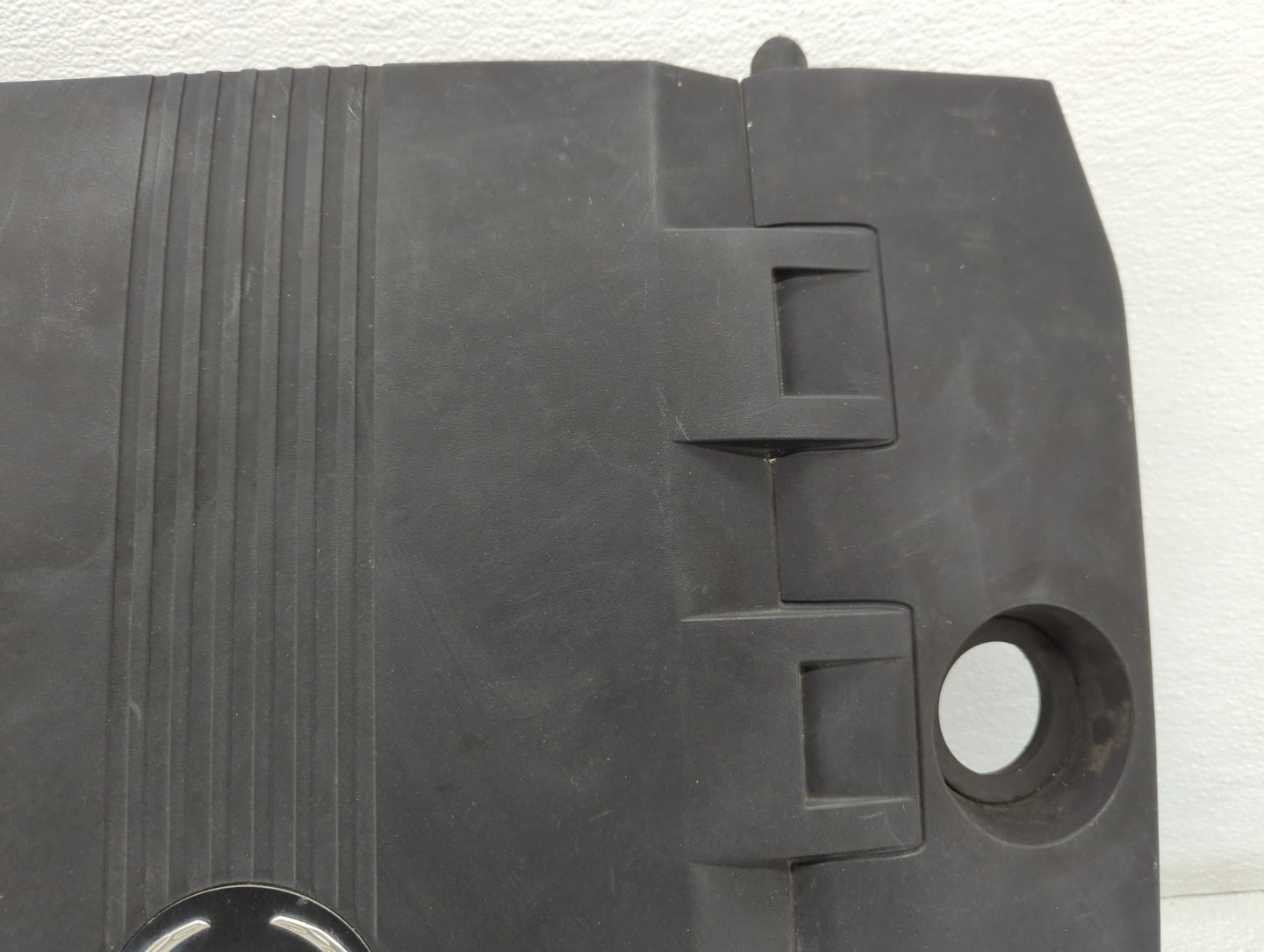 2009 Cadillac Cts Engine Cover - Oemusedautoparts1.com