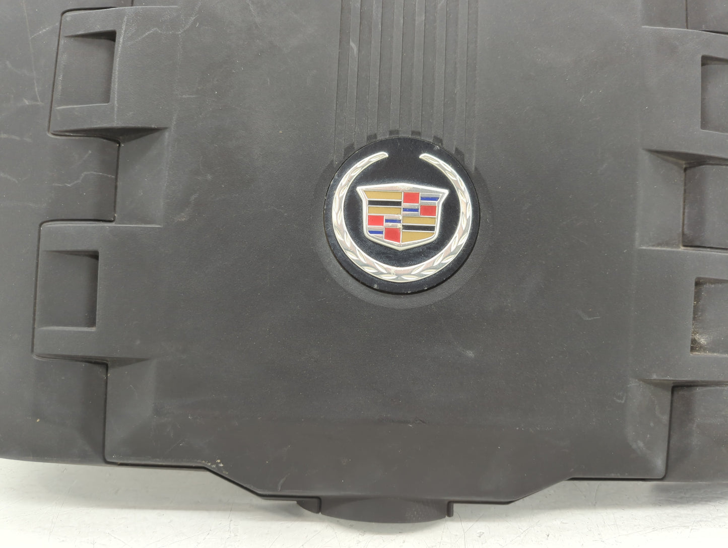 2009 Cadillac Cts Engine Cover - Oemusedautoparts1.com