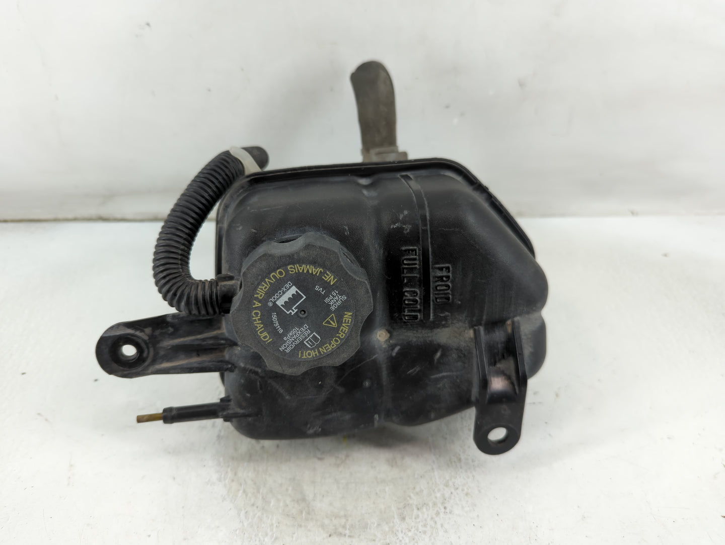2008-2009 Cadillac Cts Windshield Washer Fluid Reservoir Bottle Oem - Oemusedautoparts1.com