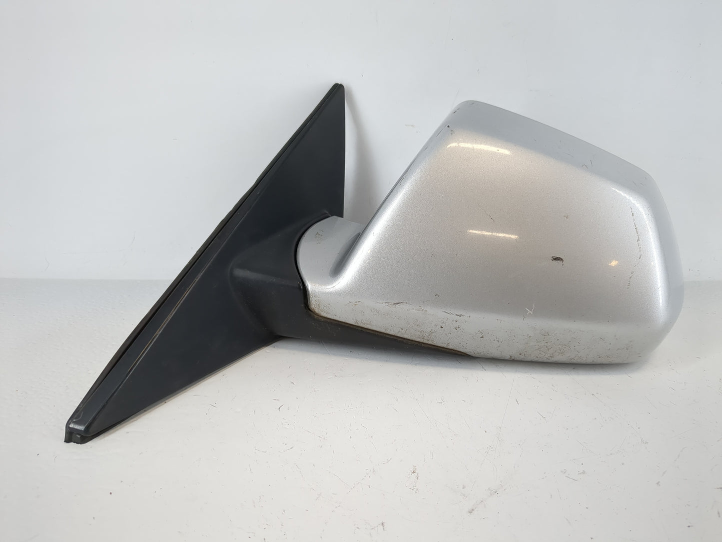 2008-2014 Cadillac Cts Driver Left Side View Manual Door Mirror Silver - Oemusedautoparts1.com