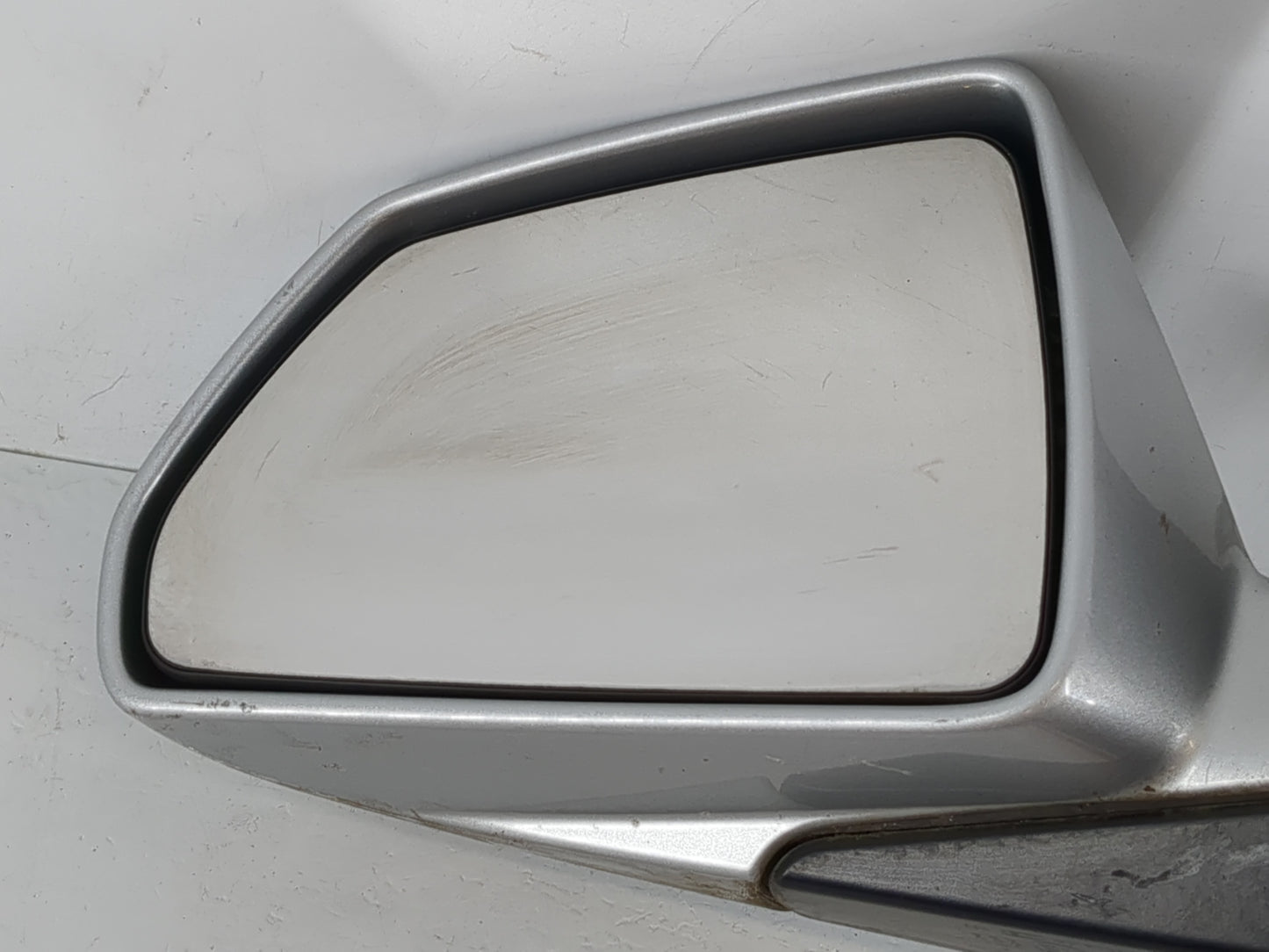 2008-2014 Cadillac Cts Driver Left Side View Manual Door Mirror Silver - Oemusedautoparts1.com