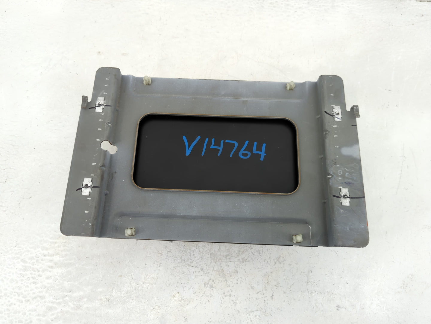 2008-2011 Cadillac Dts Radio AM FM Cd Player Receiver Replacement P/N:25908415 Fits Fits 2008 2009 2010 2011 OEM Used Auto P