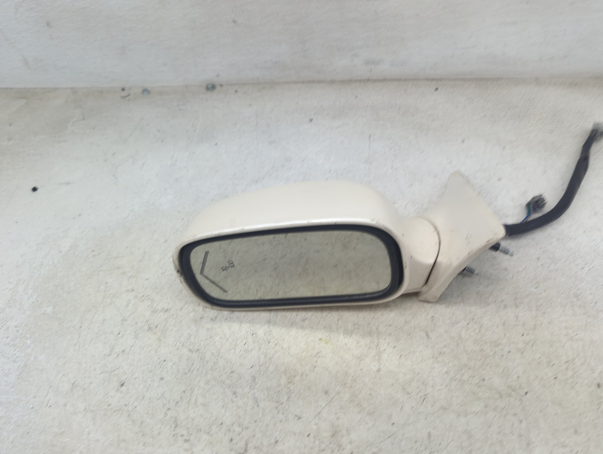 2009-2011 Cadillac Dts Driver Side View Mirror - Left Door Mirror OEM Used - Oemusedautoparts1.com