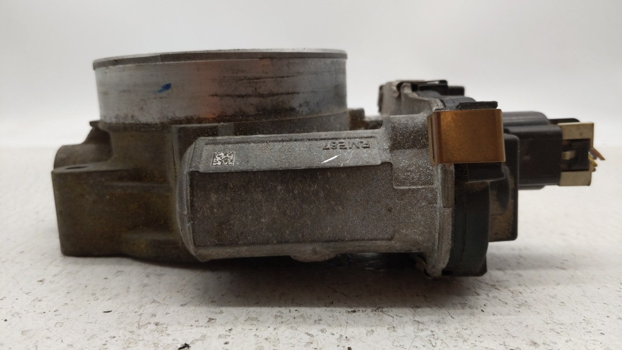 2006-2011 Cadillac Dts Throttle Body P/N:RME87 RME87-2 Fits Fits 2006 2007 2008 2009 2010 2011 OEM Used Auto Parts - Oemused