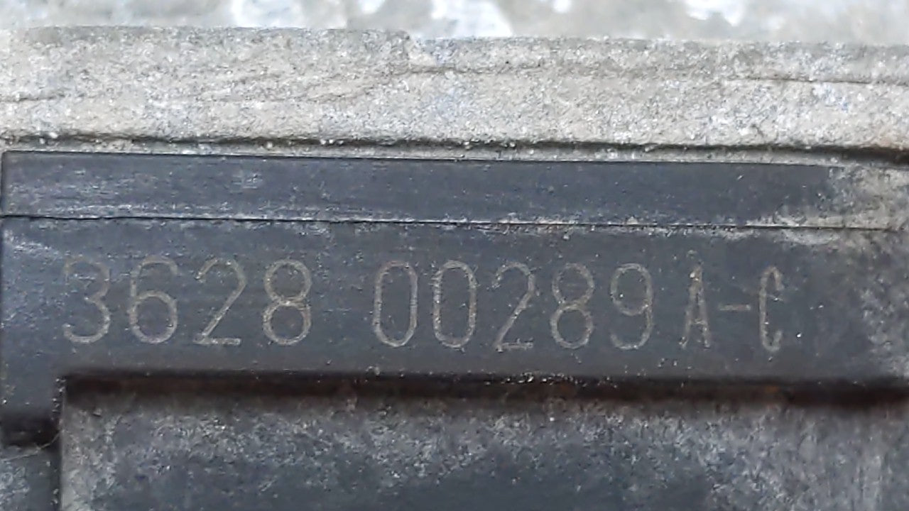 2006-2011 Cadillac Dts Throttle Body P/N:RME87 RME87-2 Fits Fits 2006 2007 2008 2009 2010 2011 OEM Used Auto Parts - Oemused