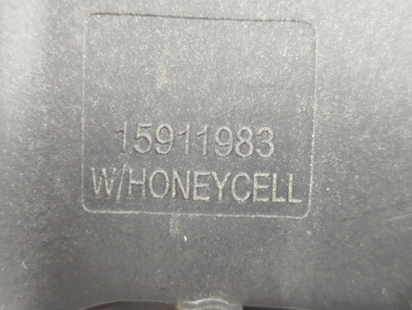 2006-2011 Cadillac Dts Mass Air Flow Meter Maf - Oemusedautoparts1.com
