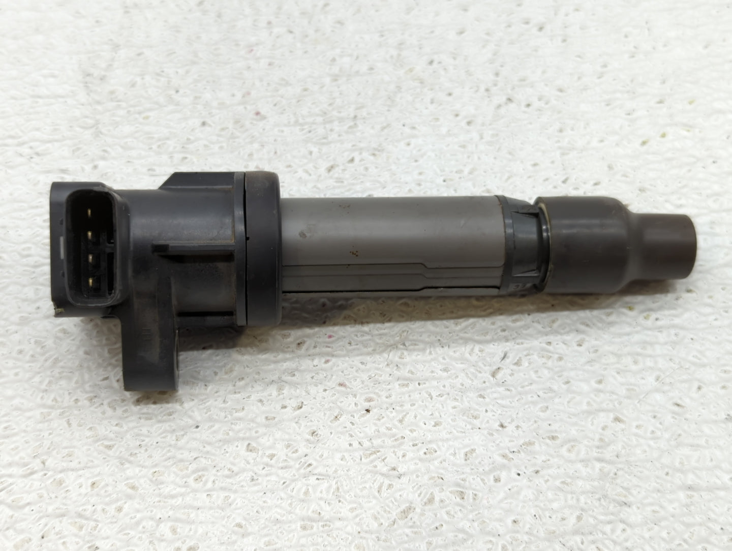2007-2011 Cadillac Dts Ignition Coil Igniter Pack - Oemusedautoparts1.com