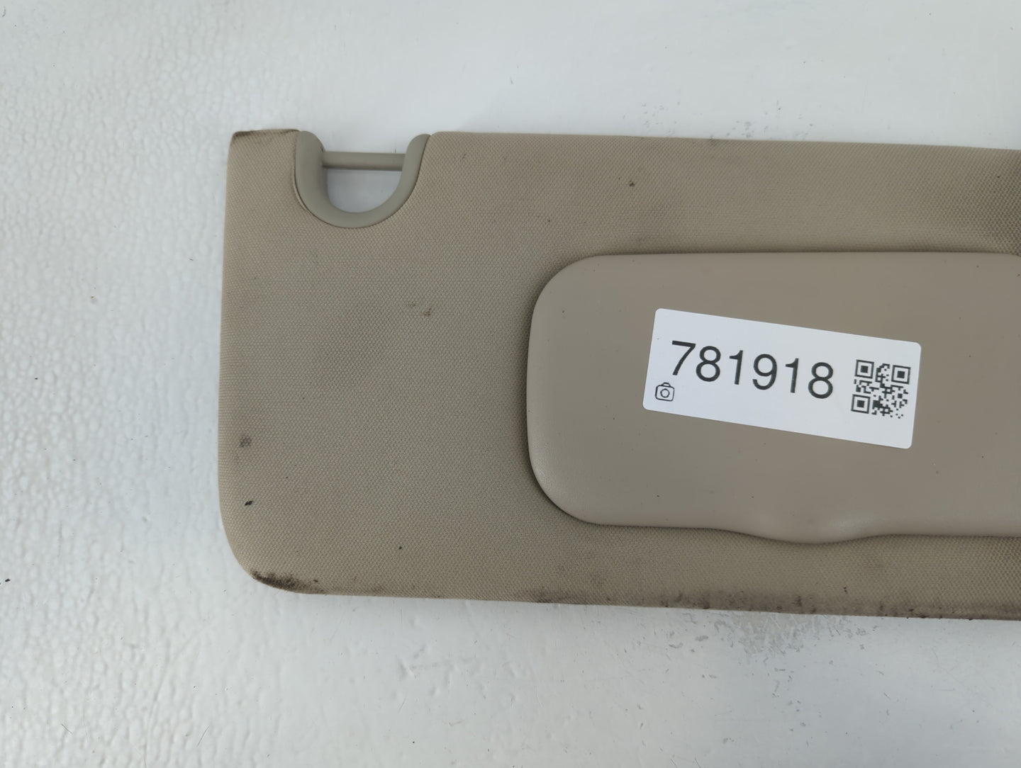 2008-2011 Cadillac Dts Sun Visor Shade Replacement Passenger Right Mirror Fits Fits 2008 2009 2010 2011 OEM Used Auto Parts 